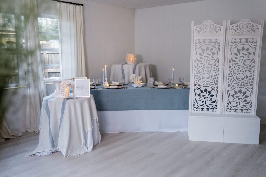 white wedding- rentals-florals-party planner-event design